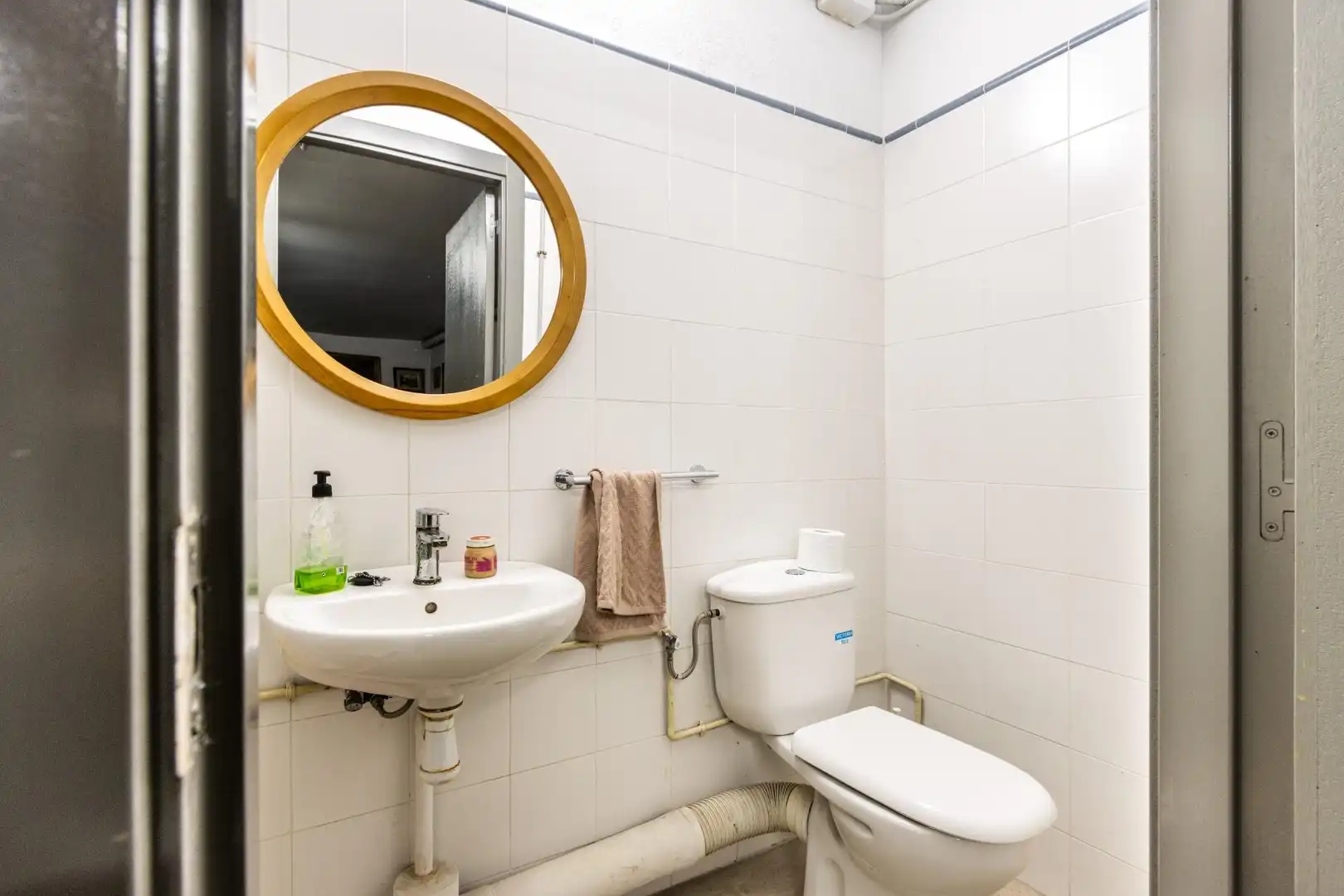Bathroom of Houses for sale in Castellar del Vallès  with Air Conditioner, Heating and Private garden