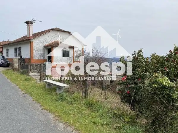 Casa o xalet en venda en A Cañiza   amb Traster i Moblat