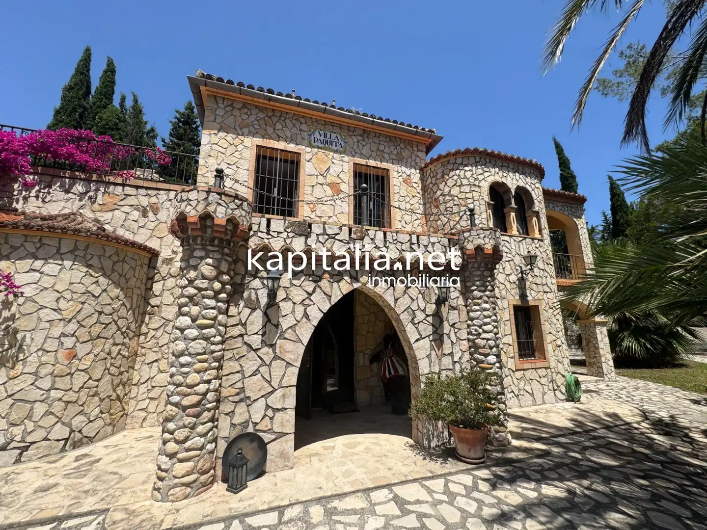 Vista exterior de Casa o xalet en venda en Xàtiva amb Calefacció, Jardí privat i Terrassa