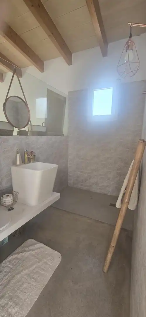 Badezimmer von Country house zum Verkauf in Santanyí mit Klimaanlage, Privatgarten und Terrasse