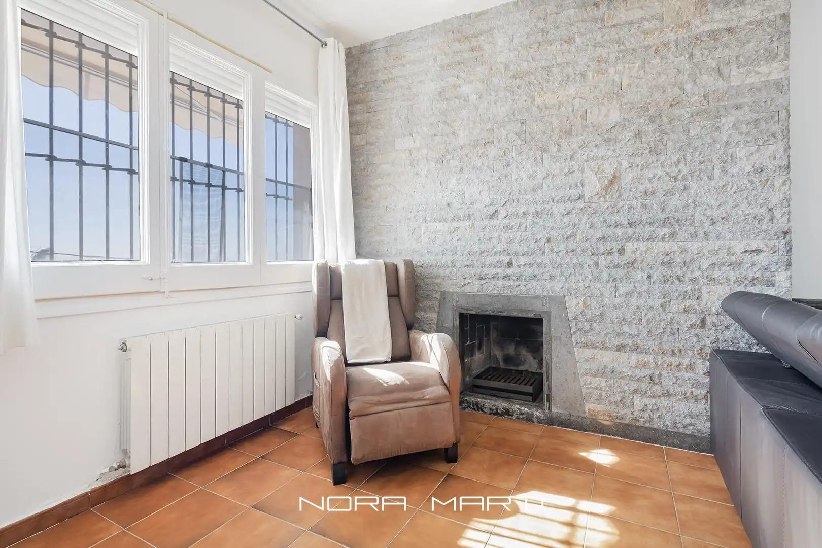 Sala de estar de Casa o chalet en venta en Esplugues de Llobregat con Jardín privado, Piscina y Alarma