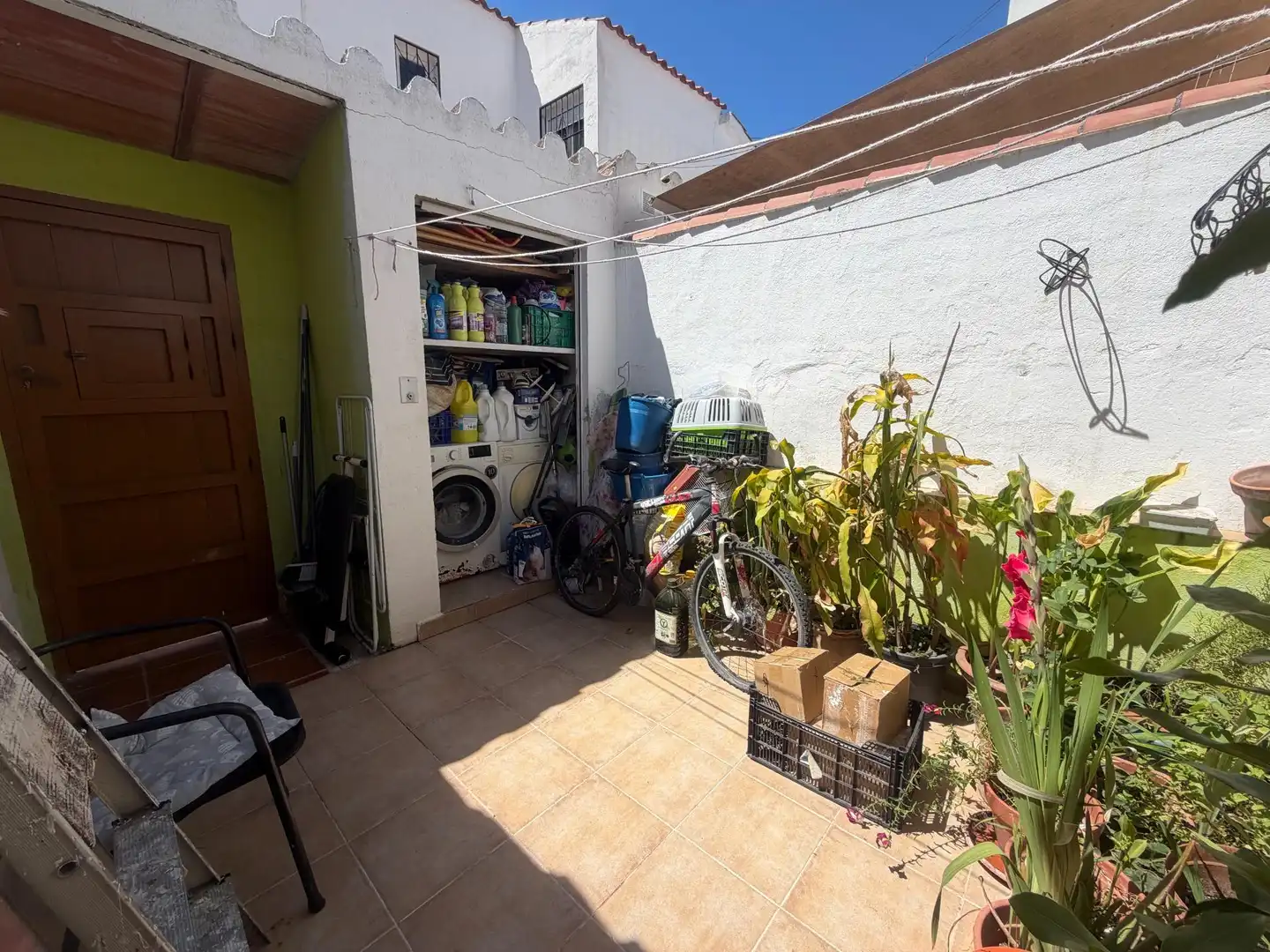 Außenansicht von Einfamilien-Reihenhaus zum Verkauf in Marbella
