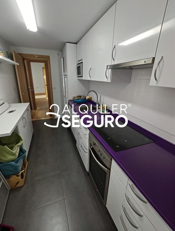 Cuina de Pis de lloguer en San Fernando de Henares amb Aire condicionat, Calefacció i Terrassa