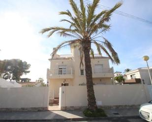 Vista exterior de Casa o xalet en venda en Orihuela amb Aire condicionat, Calefacció i Terrassa