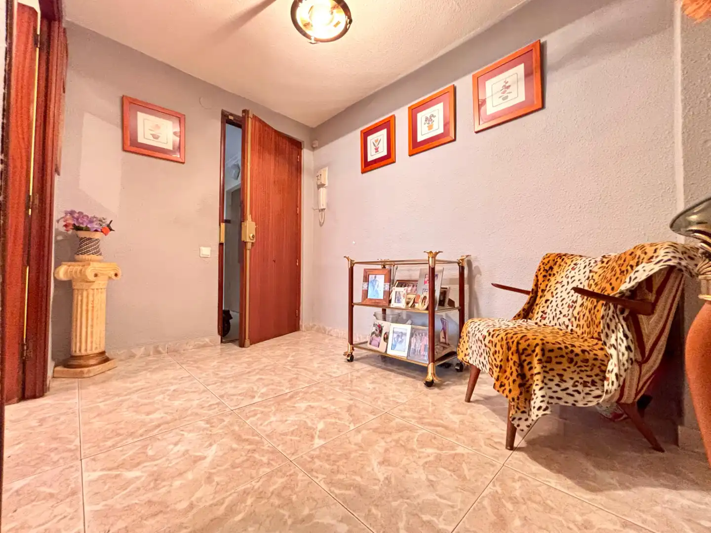 Piso en venta en Alicante / Alacant con Aire acondicionado, Amueblado y Lavadora