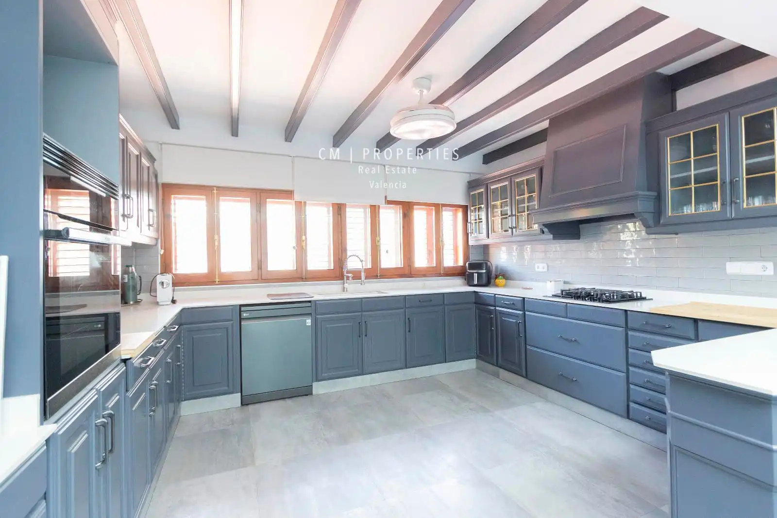 Cocina de Casa o chalet en venta en Paterna con Aire acondicionado, Calefacción y Piscina