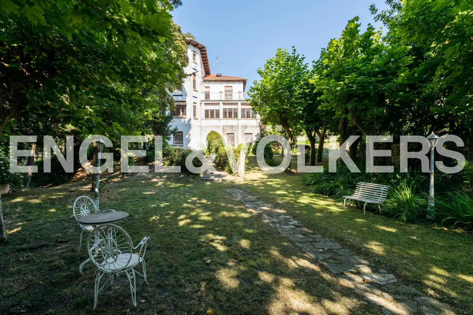 Jardín de Casa o chalet en venta en Gijón  con Calefacción, Jardín privado y Terraza
