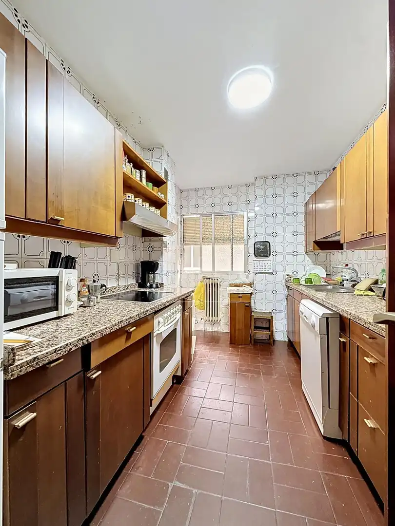 Kitchen of Flat for sale in Granada  with Heating, Storage room and Balcony