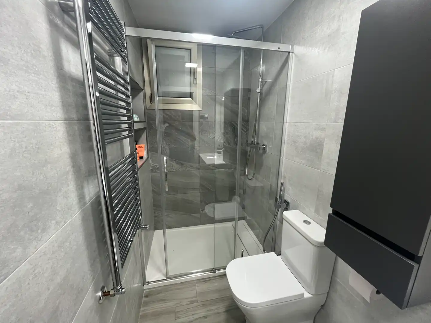 Baño de Piso en venta en Barcelona con Aire acondicionado, Calefacción y Terraza
