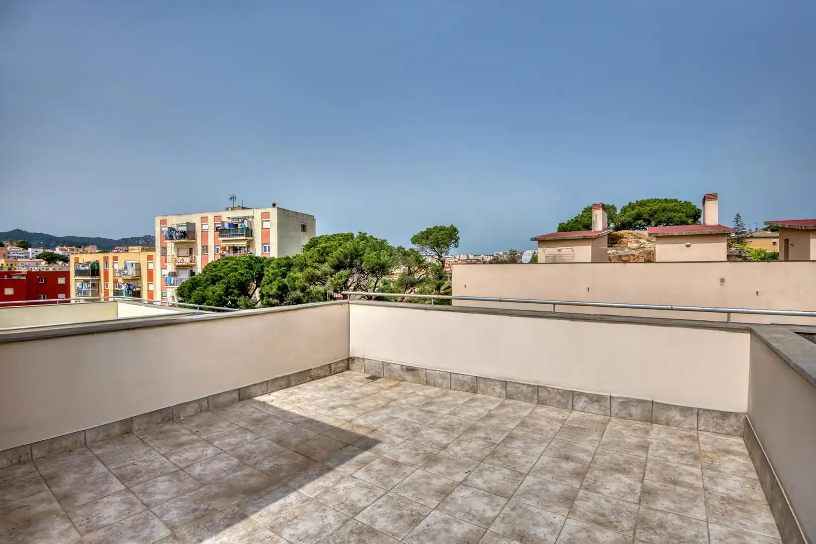 Casa aparellada amb terrassa en venda a Vilartagues - Tueda de Dalt, imagen 23