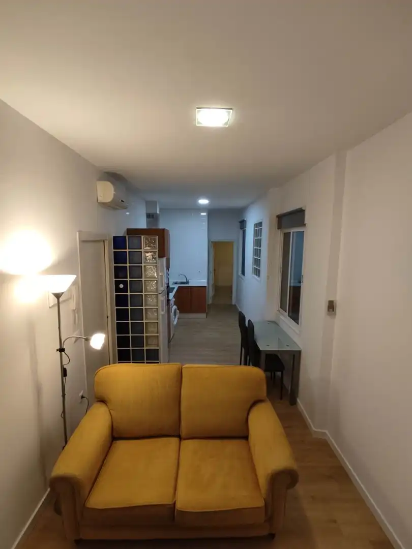 Apartamento de alquiler en Valencia con Terraza y Amueblado