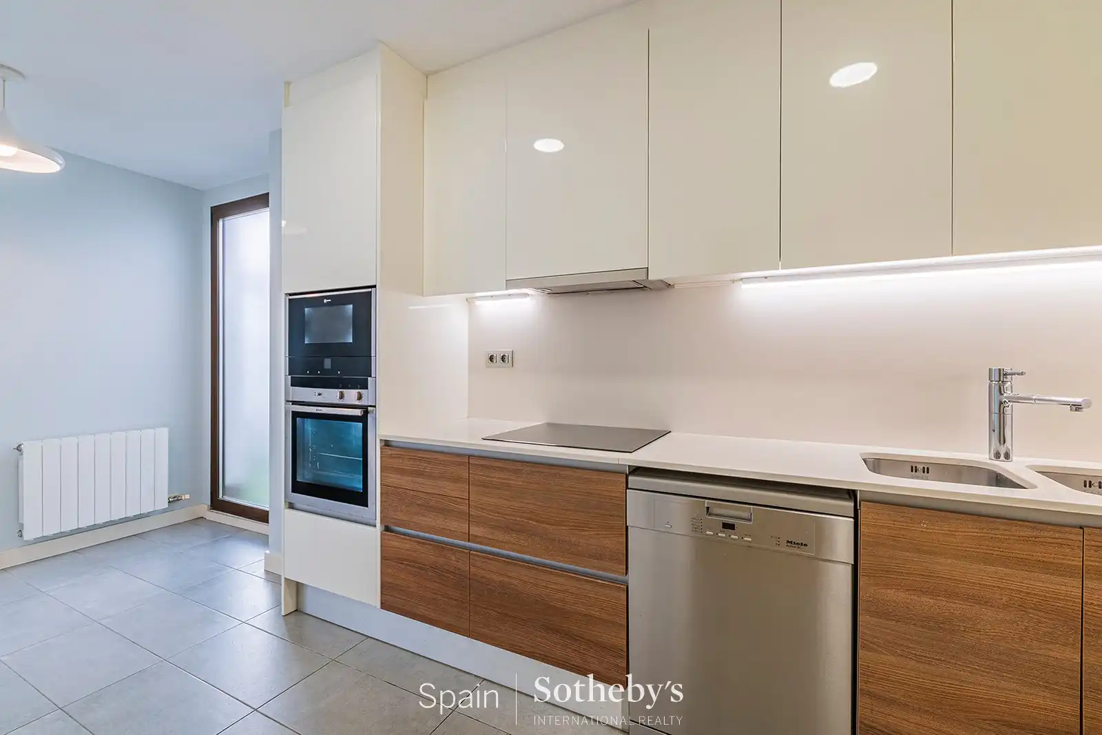 Cocina de Apartamento en venta en Barcelona con Aire acondicionado, Calefacción y Terraza