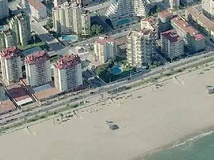 Vista exterior de Local de alquiler en Playa de Gandia