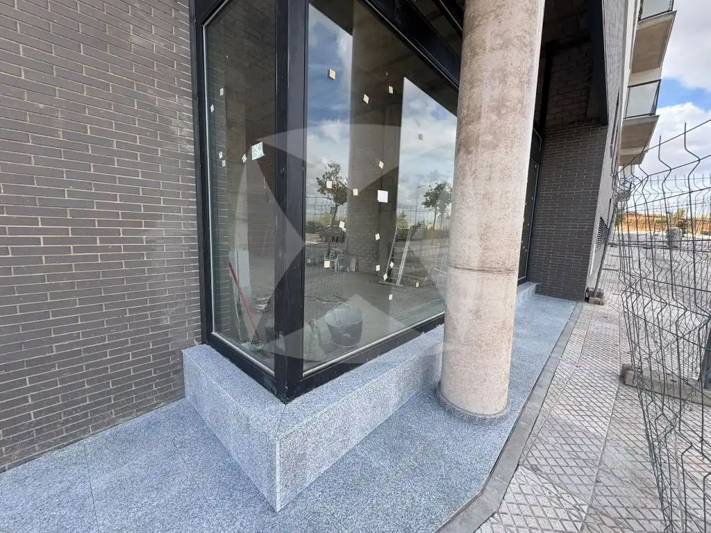Gewerbefläche zur Miete in Avenida ROZAS DEL REY DON PEDRO, imagen 6