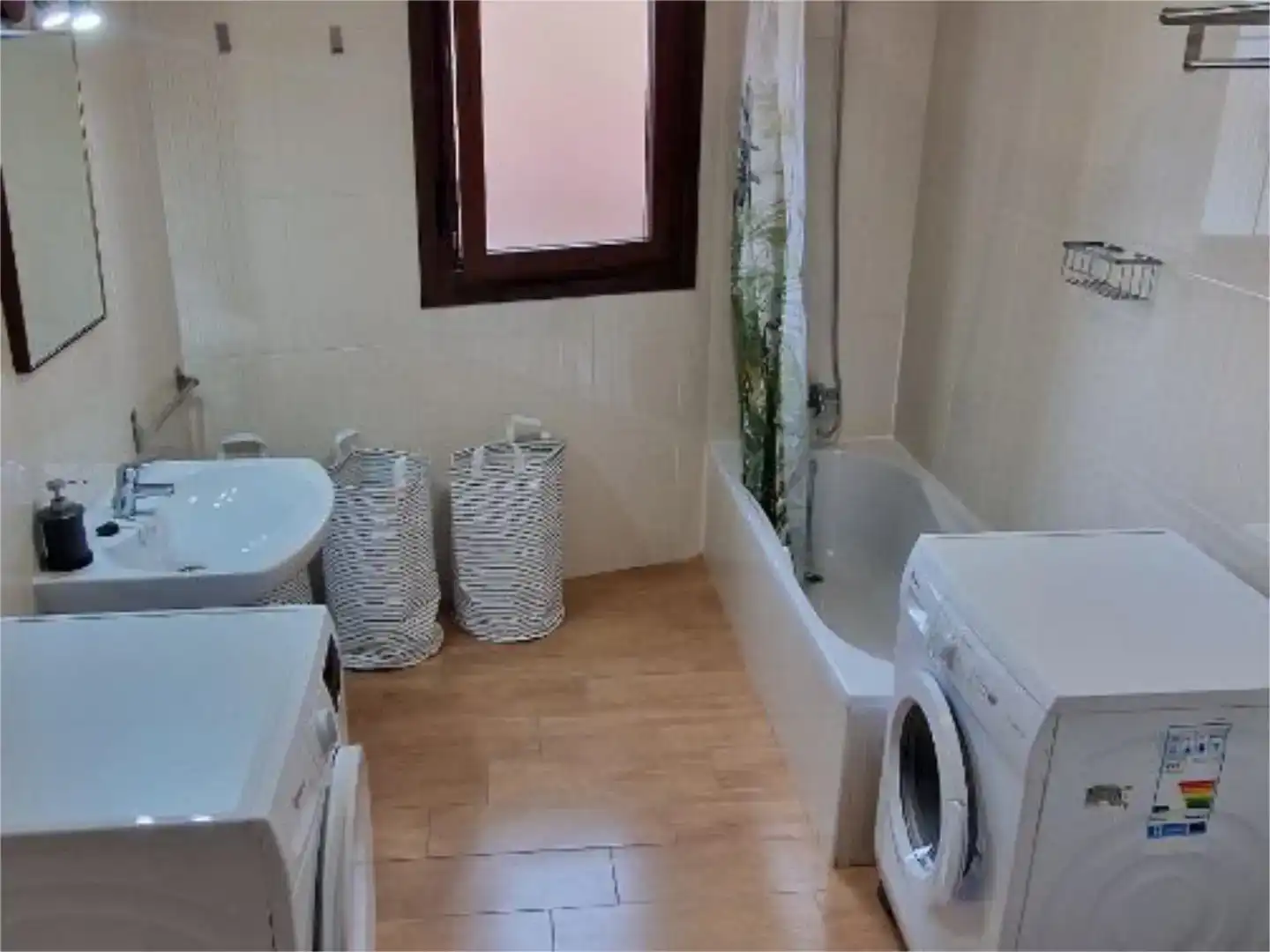 Baño de Piso para compartir en Argés con Amueblado