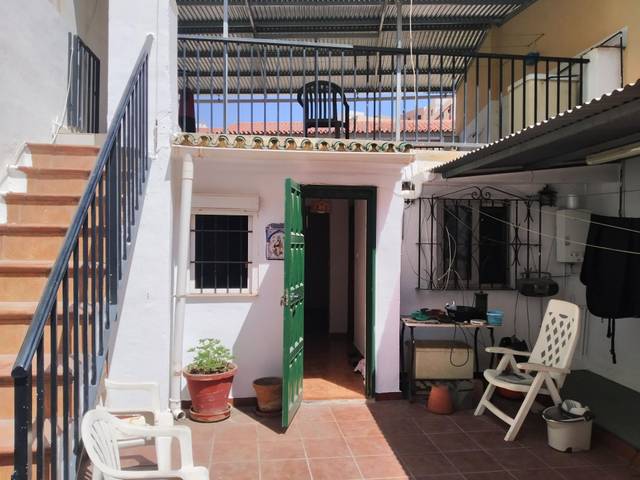 Casa adosada en Venta en La Merced