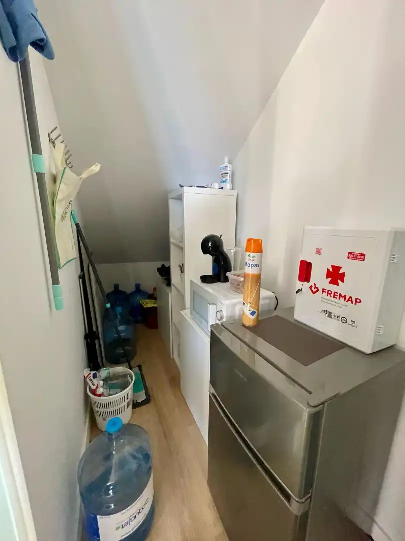 Office for sale in Marbella  with Air Conditioner and Furnished