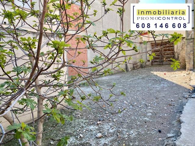 Terreno residencial en Alquiler en Calle Suñol, 43 en Zuera