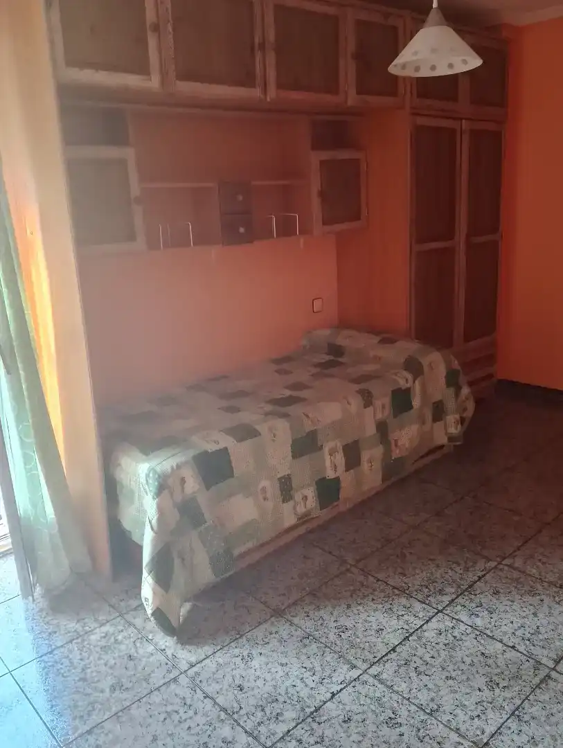Habitación de Piso para compartir en Plasencia con Aire acondicionado, Amueblado y Horno