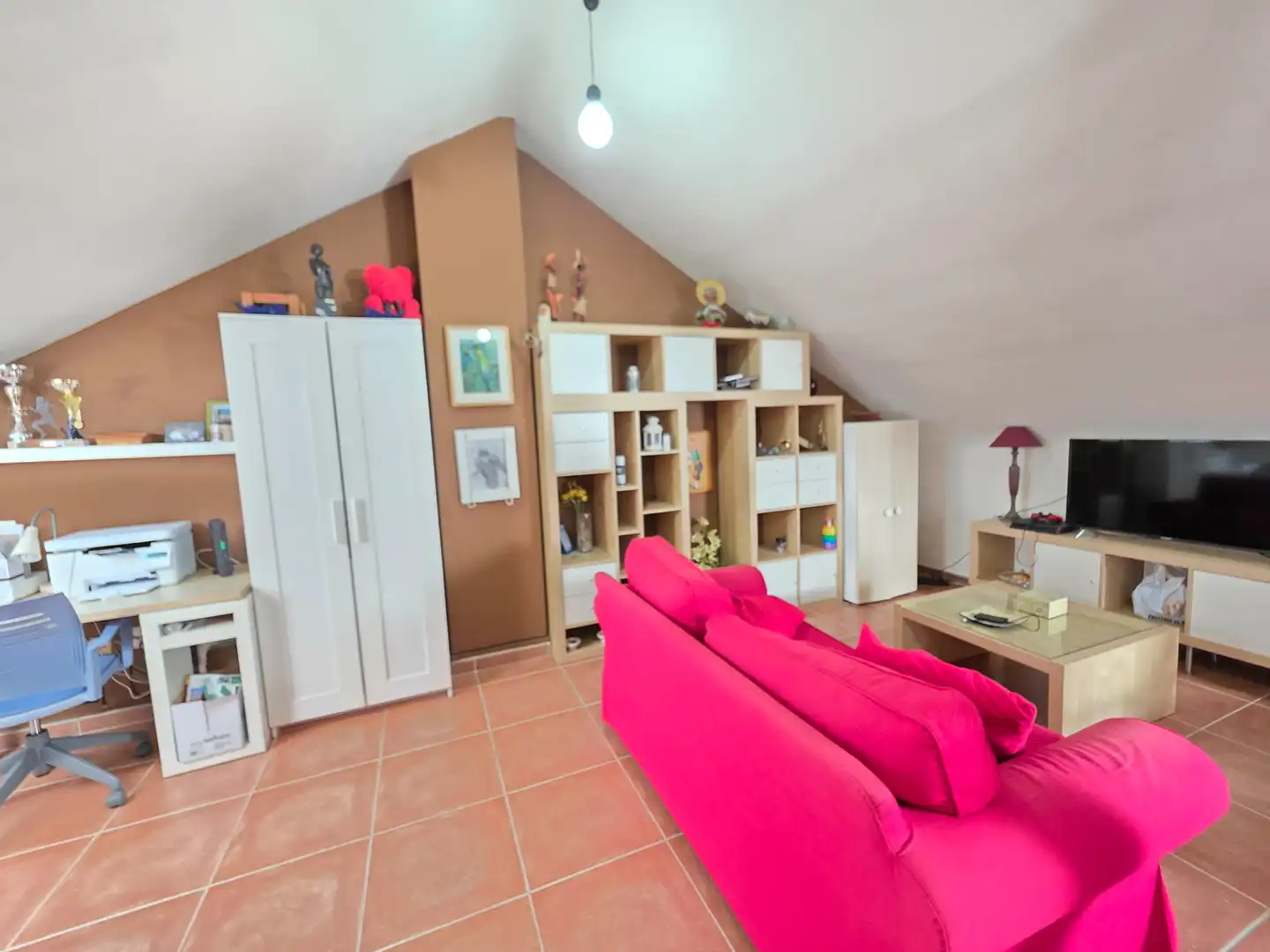 Sala d'estar de Casa adosada en venda en Ciempozuelos amb Aire condicionat, Calefacció i Jardí privat