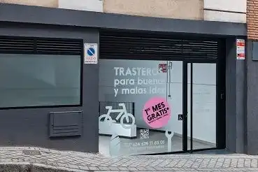 Traster de lloguer a Calle Santa Valentina, 1, Valdeacederas