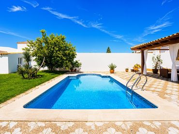 Xalet amb piscina en venda a Los Gallos