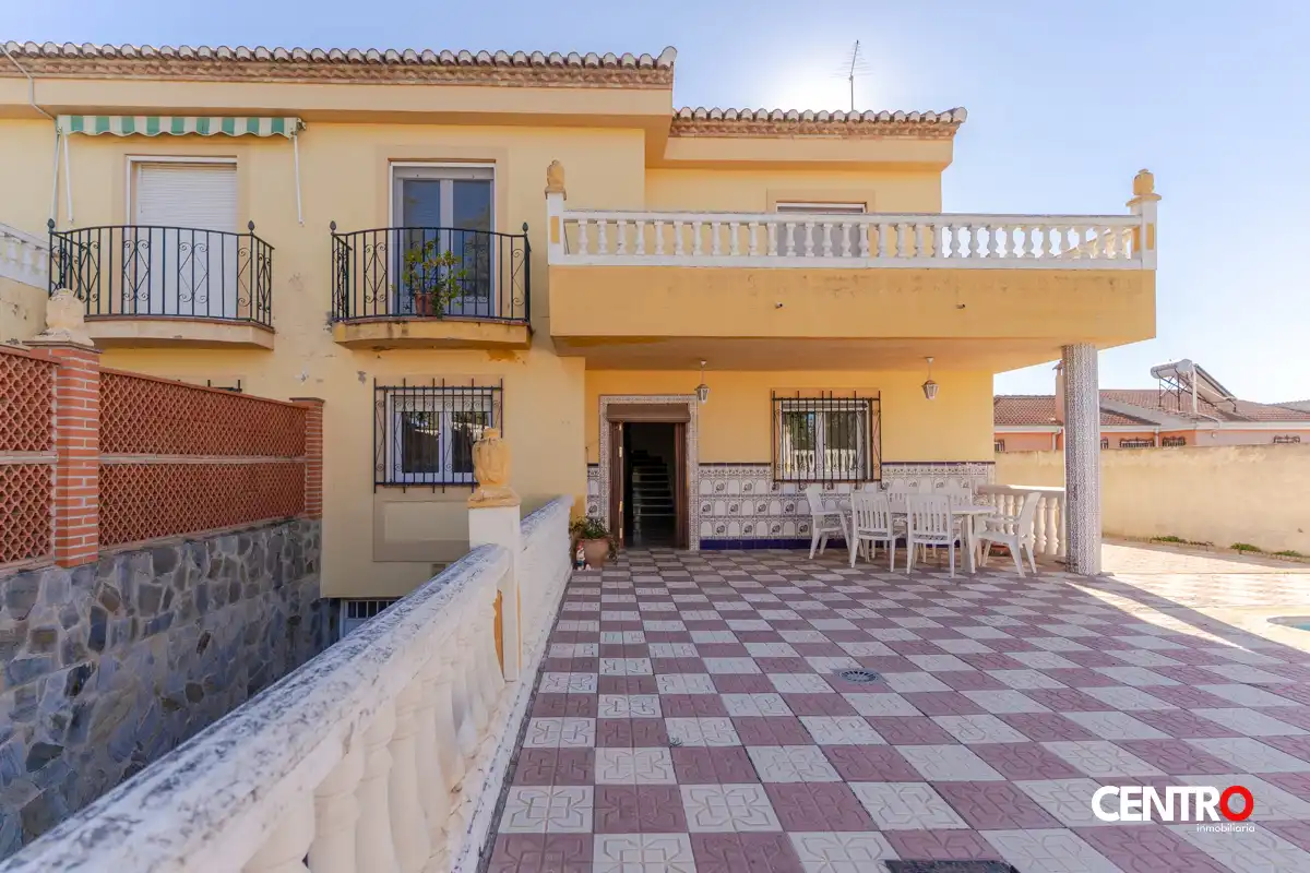 Exterior view of Houses for sale in Padul  with Heating, Private garden and Terrace