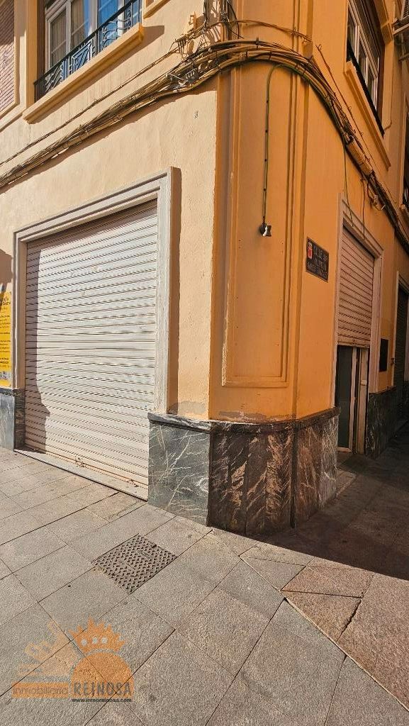 Premises for rent in Calle Apóstoles, La Catedral