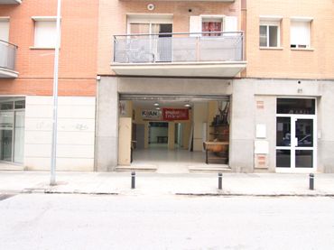 Locale commerciale in affitto a Olesa de Montserrat