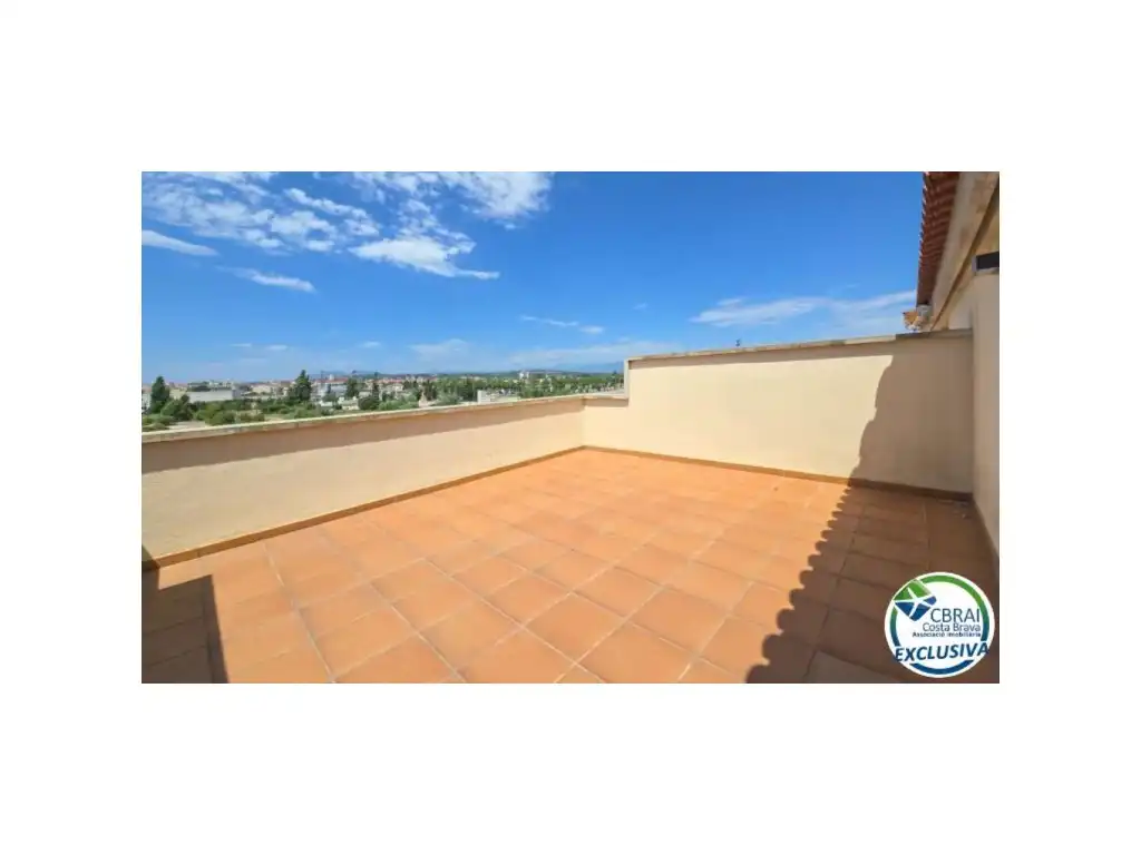 Terrace of Duplexes for sale in Figueres  with Air Conditioner and Furnished