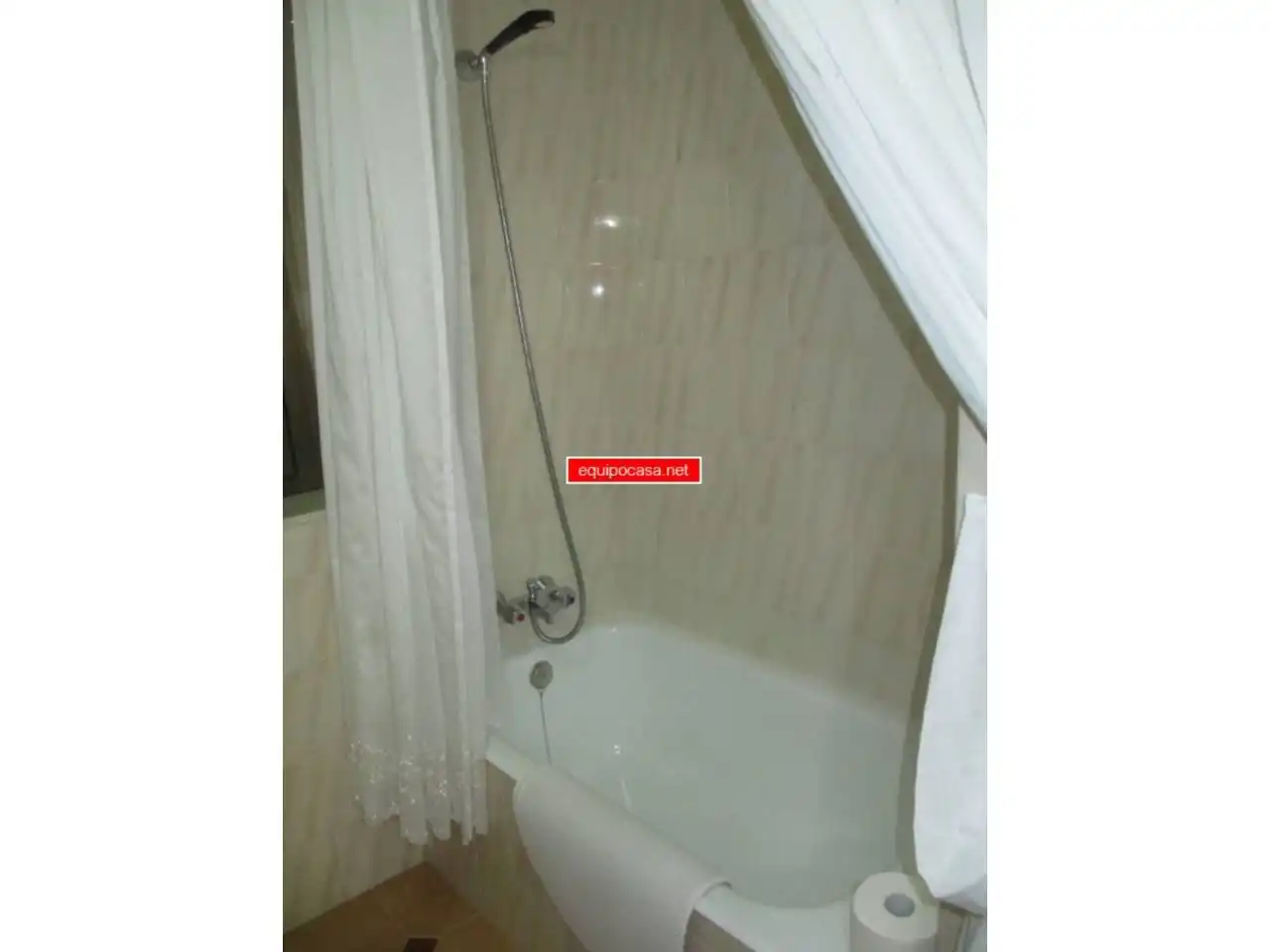 Bany de Casa o xalet en venda en Lugo amb Calefacció, Jardí privat i Parquet
