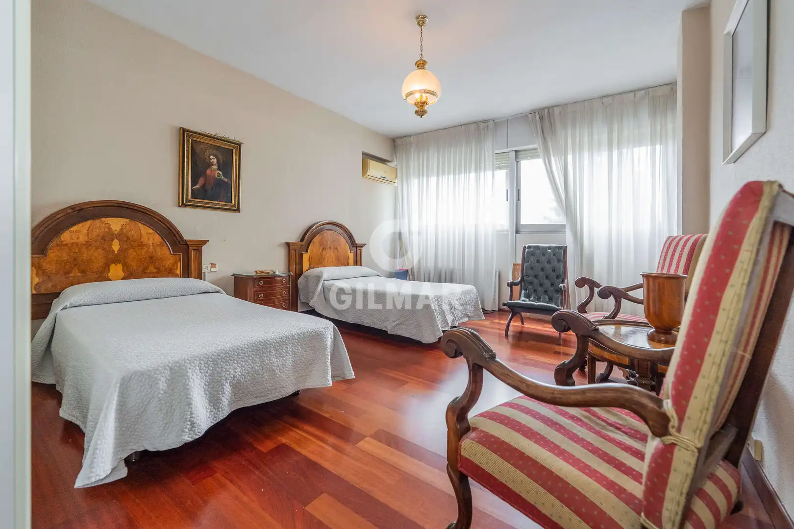 Habitación de Piso en venta en Madrid con Calefacción, Jardín privado y Trastero