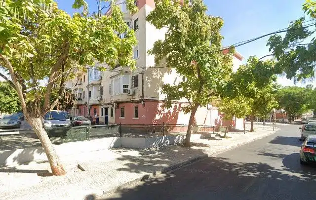 Vista exterior de Piso en venta en Sevilla