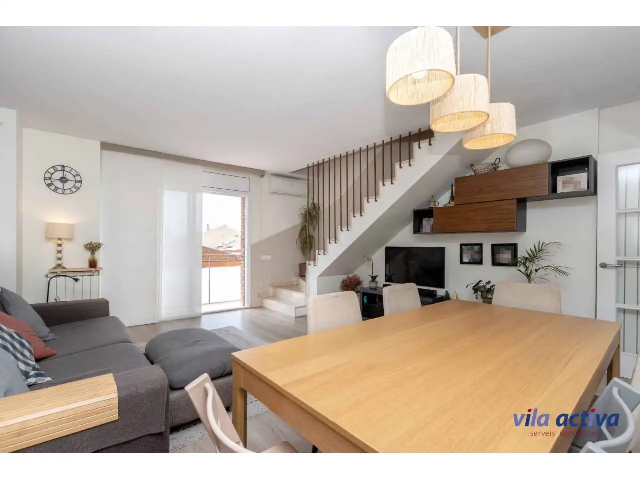 Sala d'estar de Dúplex en venda en Terrassa amb Aire condicionat, Calefacció i Parquet