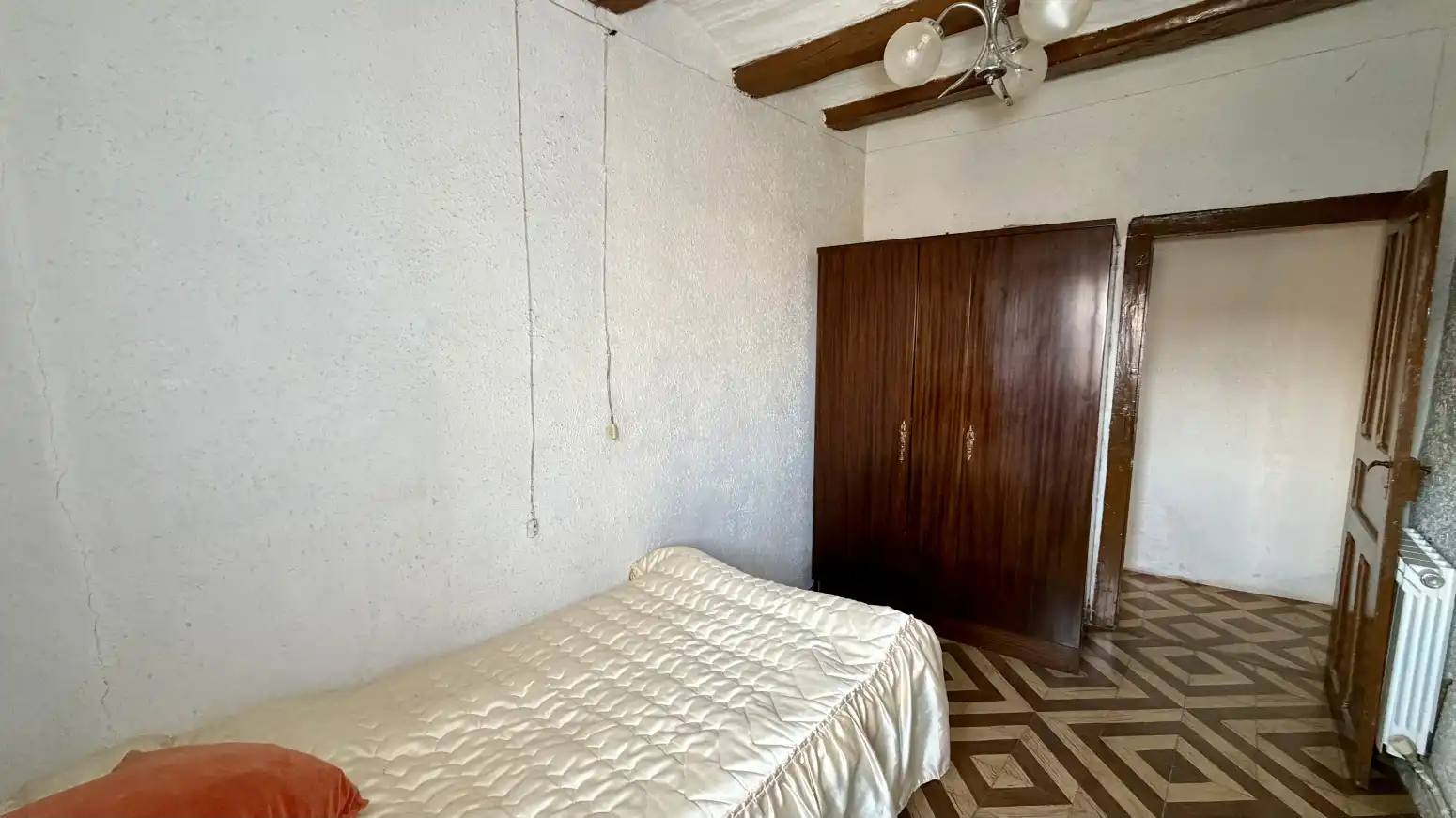 Bedroom of Houses for sale in Allo  with Heating