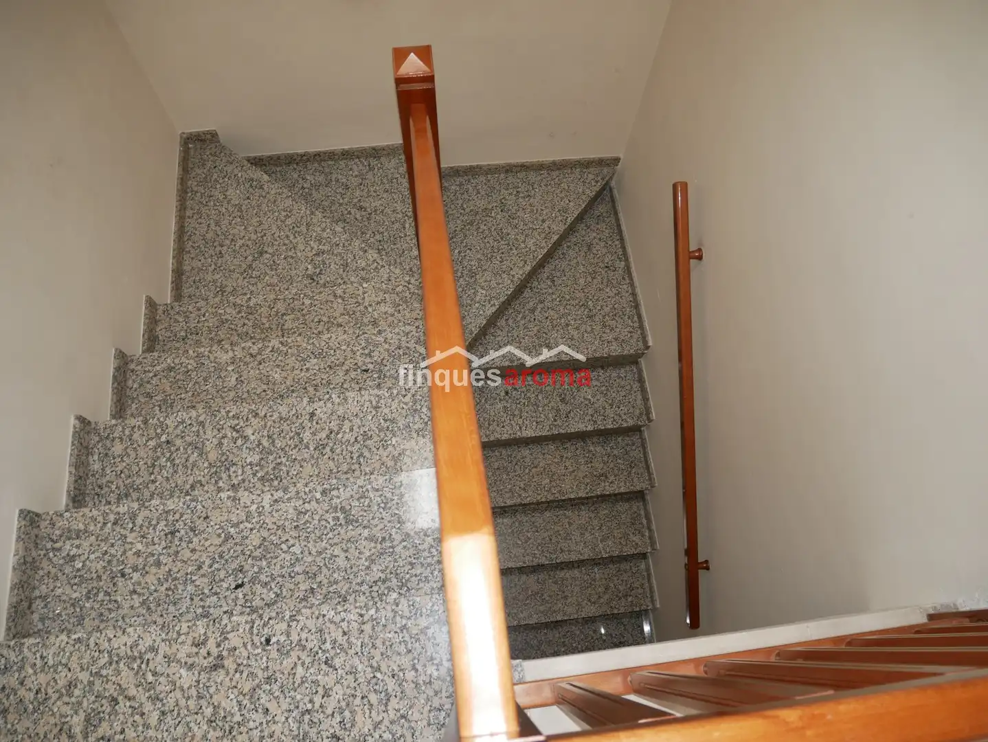 Casa adosada en venta en Pira con Aire acondicionado, Calefacción y Terraza