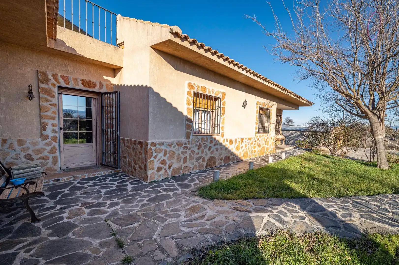 Vista exterior de Casa o chalet en venta en Baza