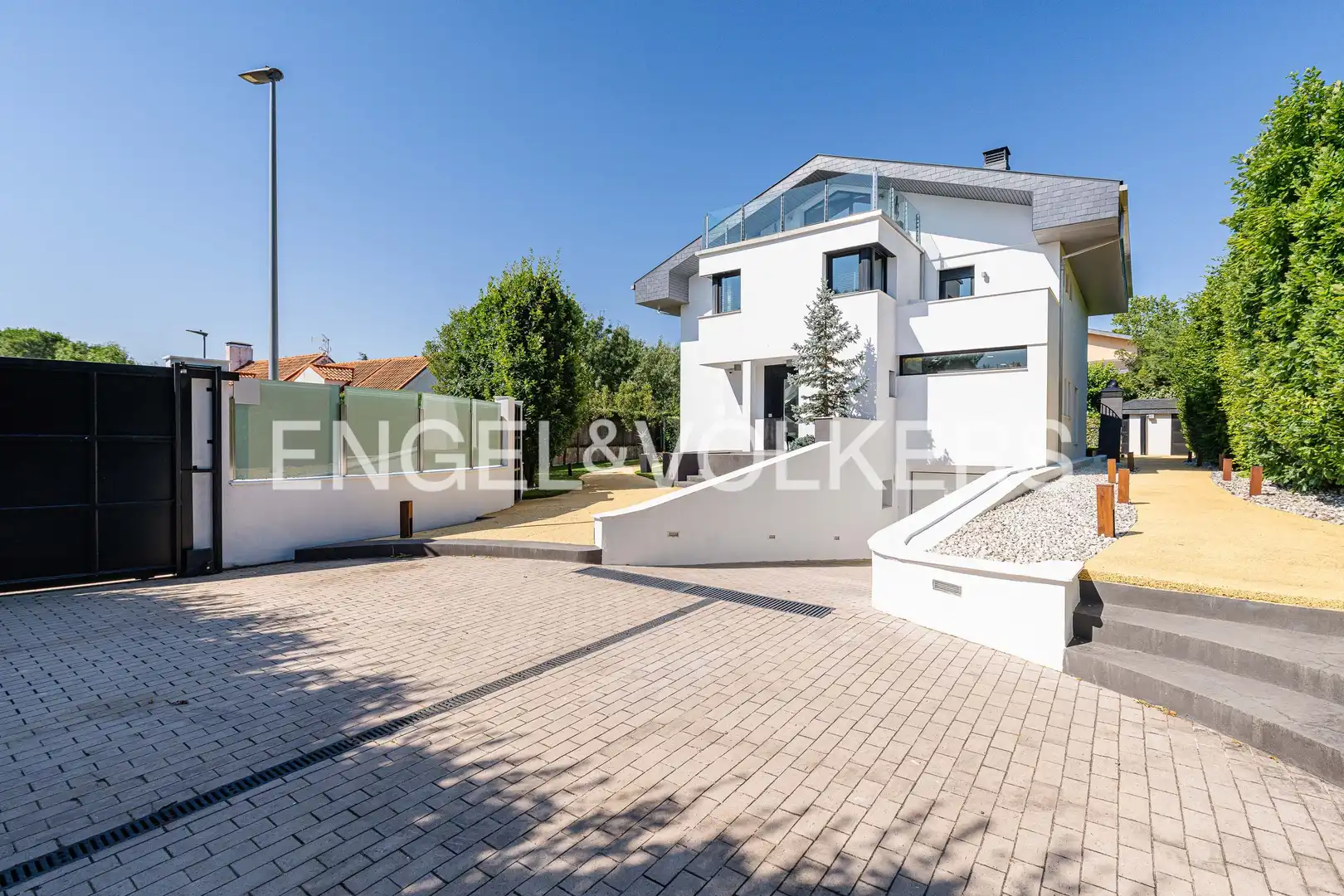 Vista exterior de Casa o chalet en venta en Guadarrama con Aire acondicionado, Calefacción y Jardín privado