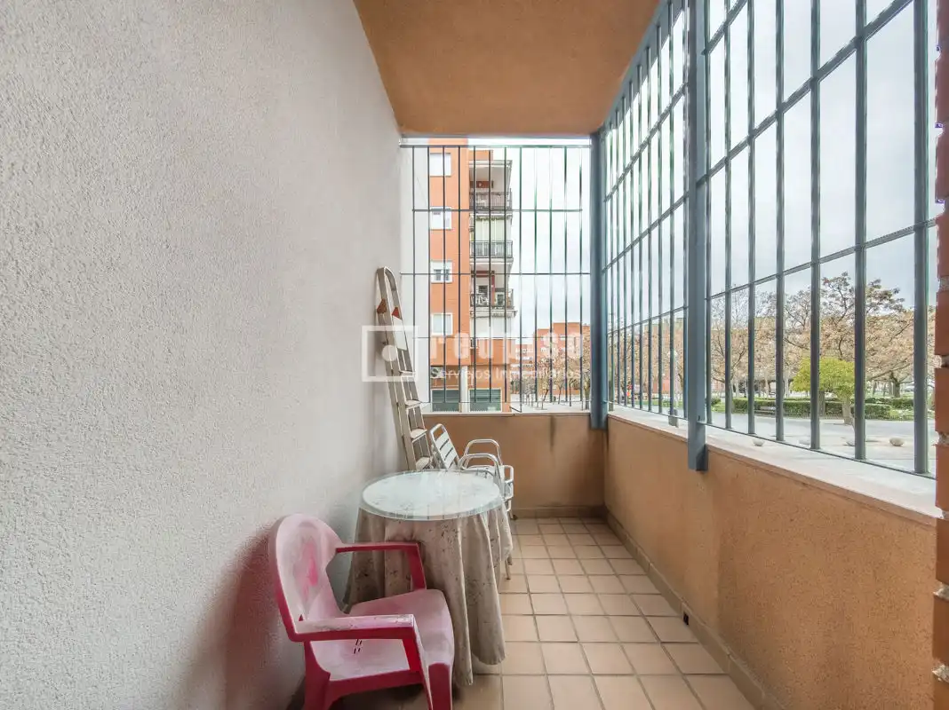 Balcony of Flat for sale in Madrid  with Heating, Private garden and Parquet flooring