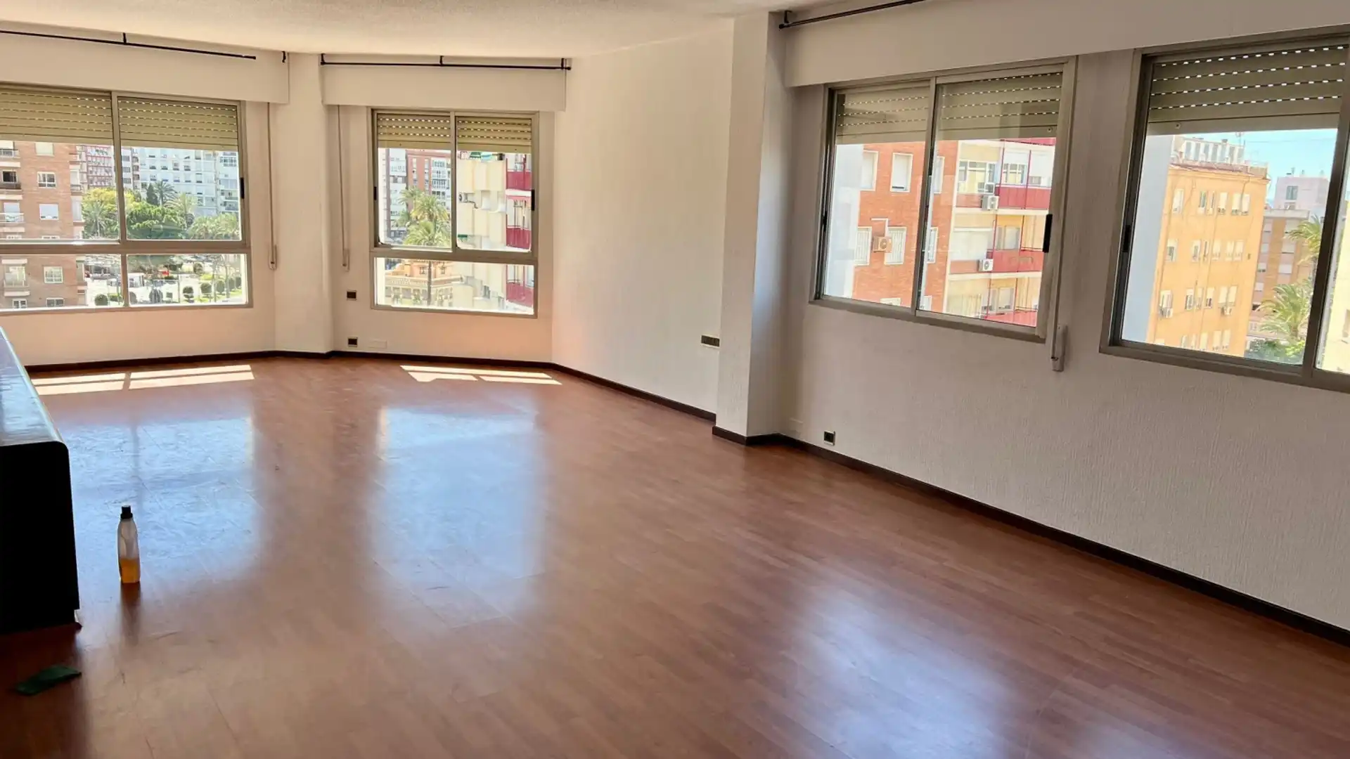 Sala de estar de Piso de alquiler en  Murcia Capital con Aire acondicionado y Lavadora