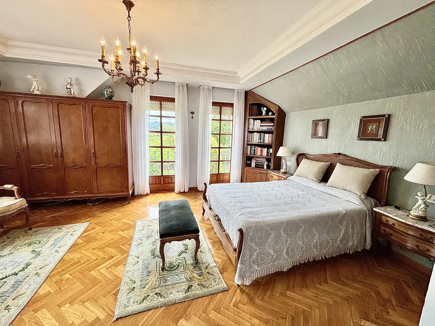 Bedroom of Houses for sale in Sariego  with Heating, Private garden and Parquet flooring