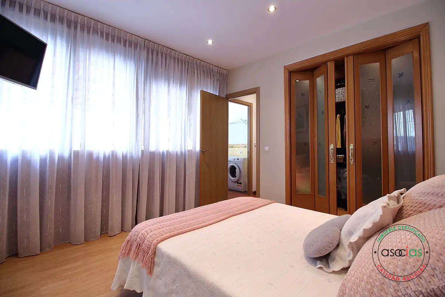 Dormitori de Casa adosada en venda en Mieres (Asturias) amb Calefacció i Terrassa