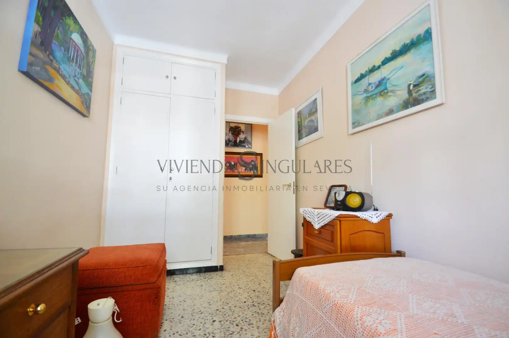 Bedroom of Flat for sale in Sevilla  with Air Conditioner, Terrace and Storage room