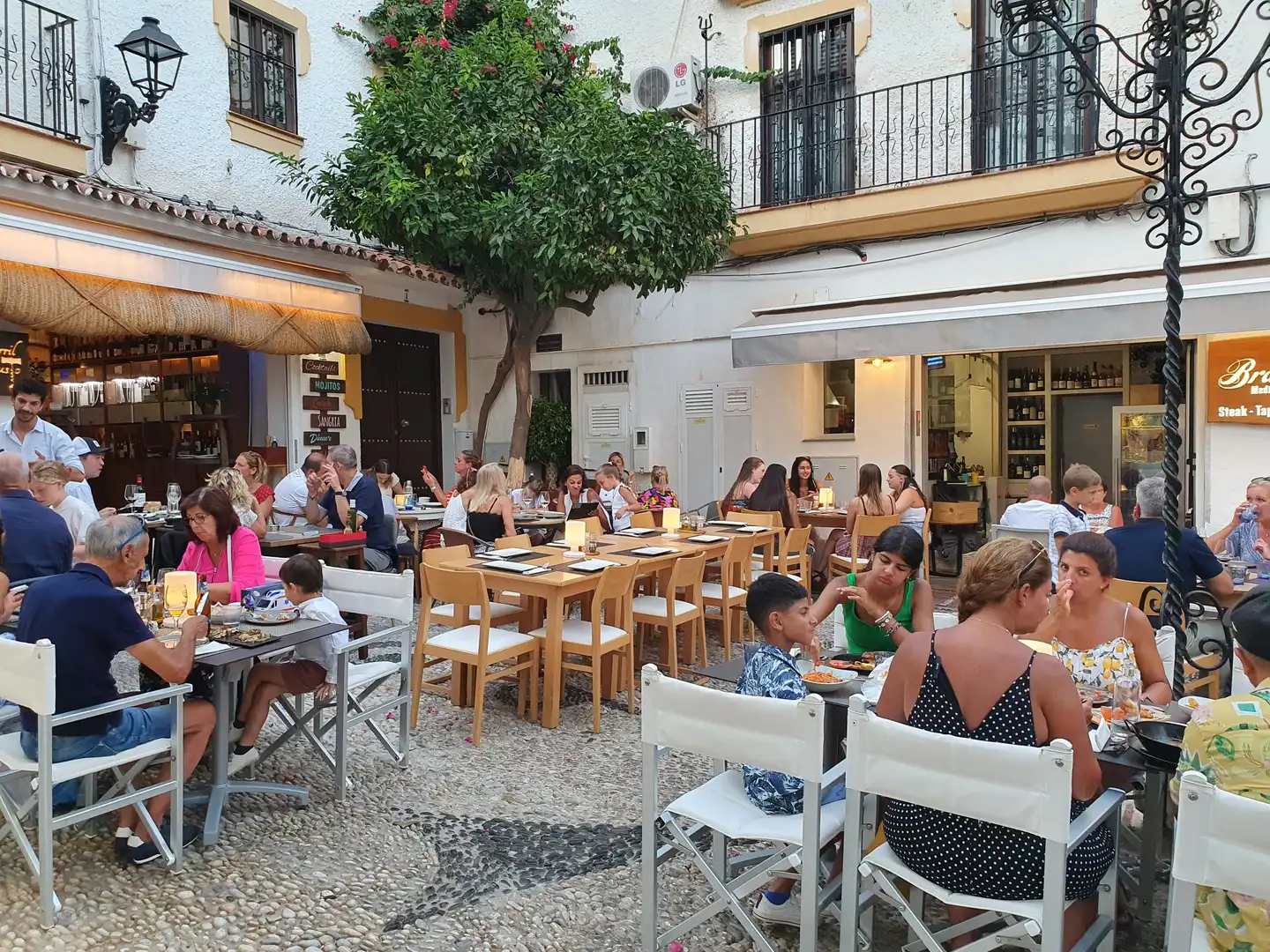 Gebäude zur Miete in Marbella