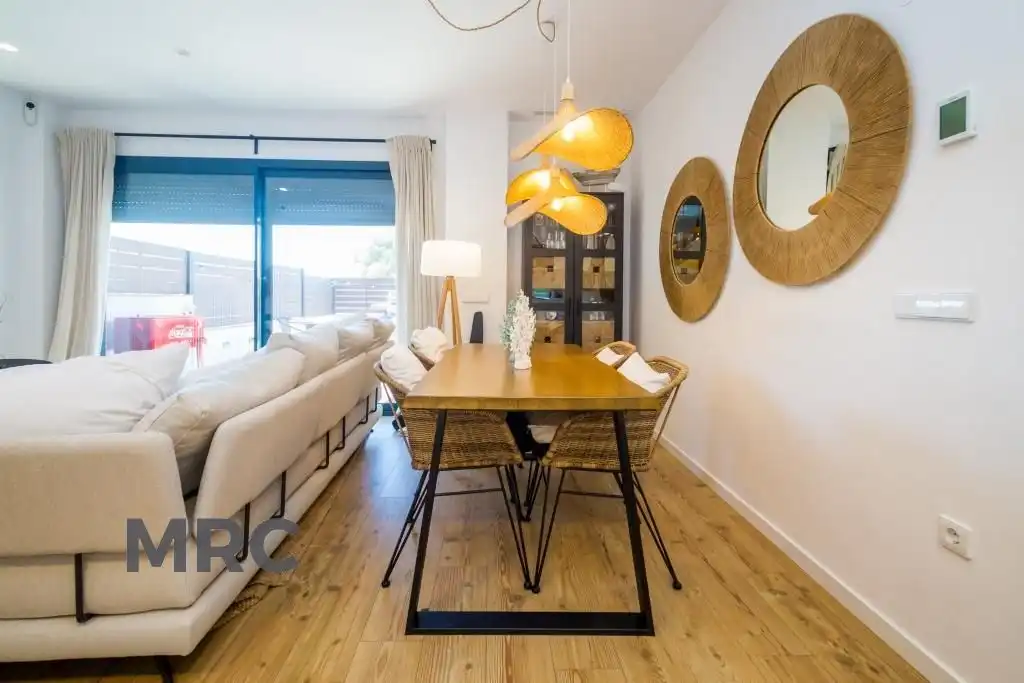 Comedor de Piso en venta en Calonge i Sant Antoni con Calefacción, Parquet y Terraza