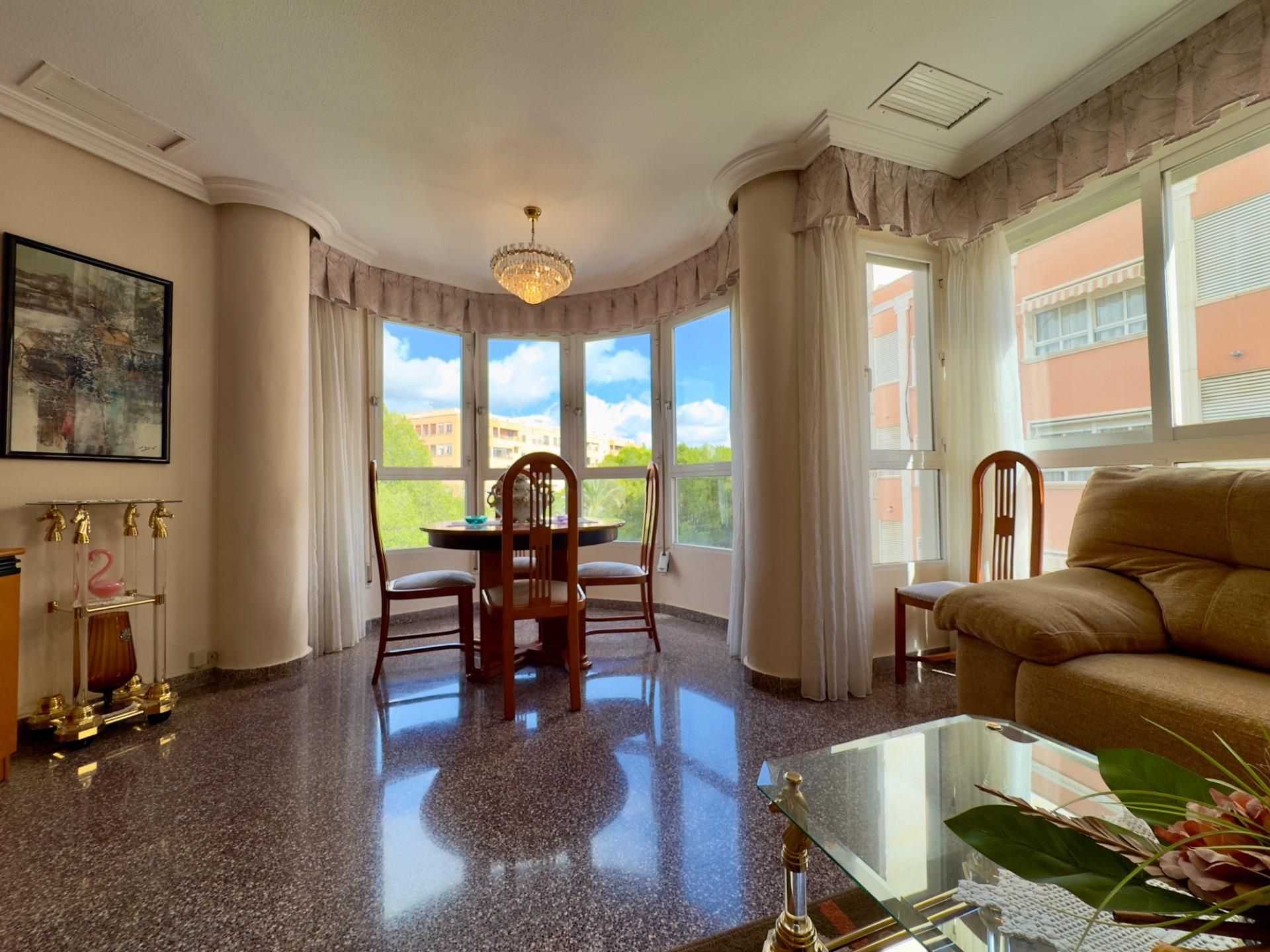 Dining room of Flat for sale in Elche / Elx  with Air Conditioner