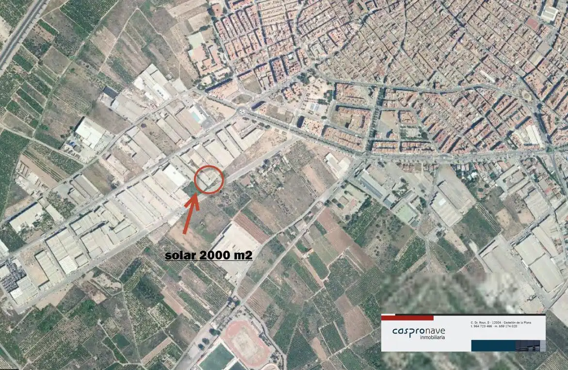 Terreny industrial en venda a Llombai