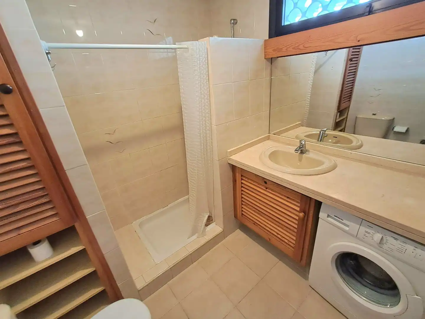 Bany de Apartament en venda en Benalmádena amb Terrassa i Piscina comunitària