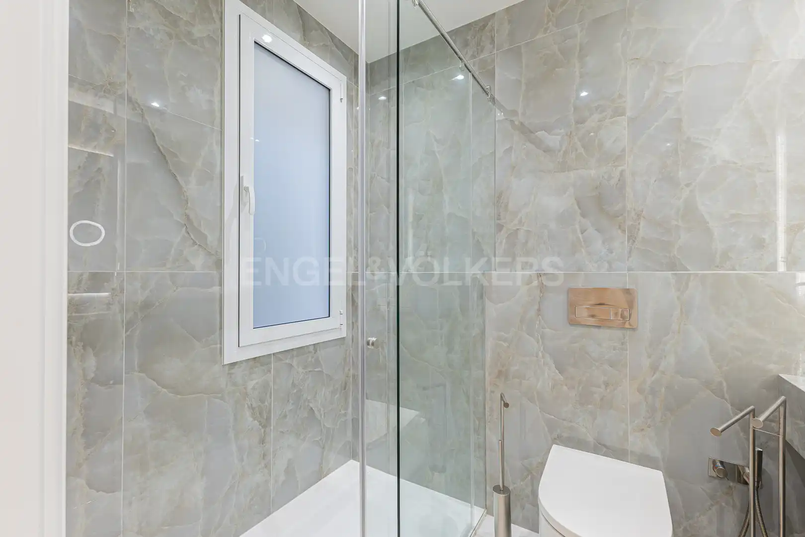 Bathroom of Flat for rent in Barcelona  with Air Conditioner, Heating and Parquet flooring