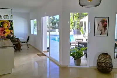 Detached house with pool for sale in Las Lagunas, imagen 3